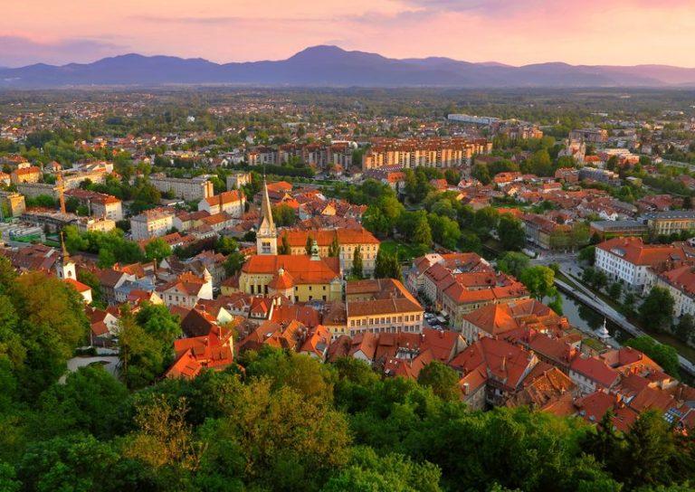 Ministrstvo za izobraževanje bo gradilo v Trnovem